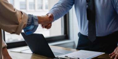 Accomplishments to Put on Your Resume (50+ Examples)