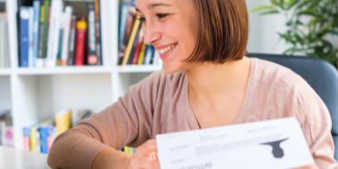 How to Write a Resume Headline (With 30+ Examples)