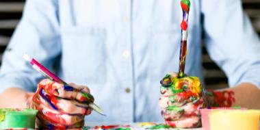 How to Make a Creative Resume: 12 Templates & Example